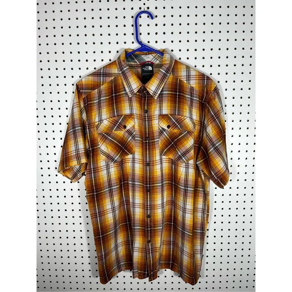 The North Face button down short sleeve shirt size  L